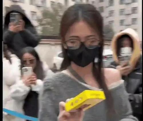 明星吃瓜被爆料群殴视频,娱乐圈暴力事件引发热议